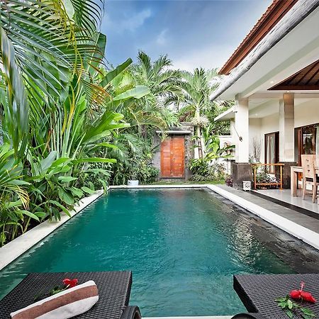 Rumah Indah Villa Семиняк Екстериор снимка