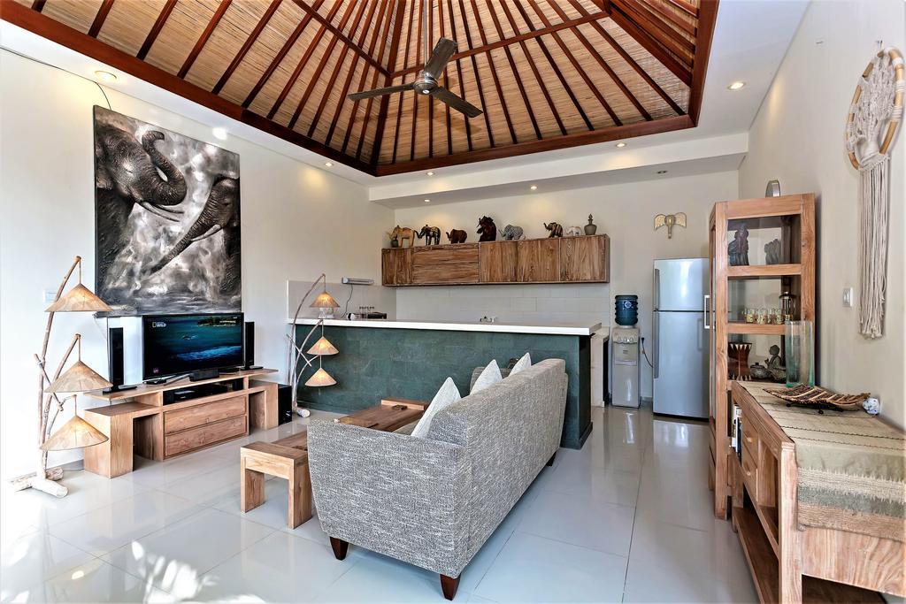 Rumah Indah Villa Семиняк Екстериор снимка