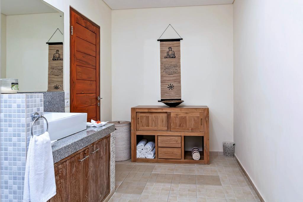 Rumah Indah Villa Семиняк Екстериор снимка