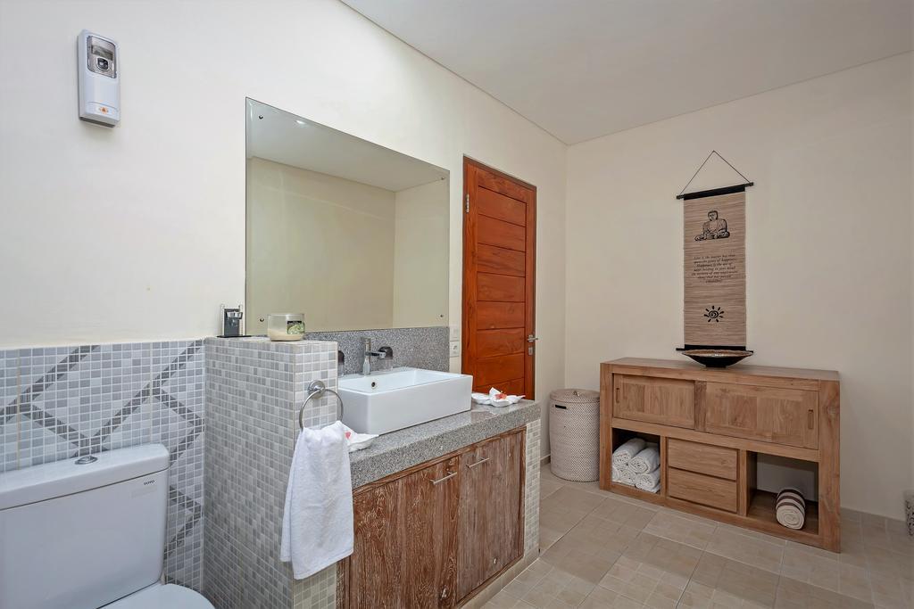 Rumah Indah Villa Семиняк Екстериор снимка